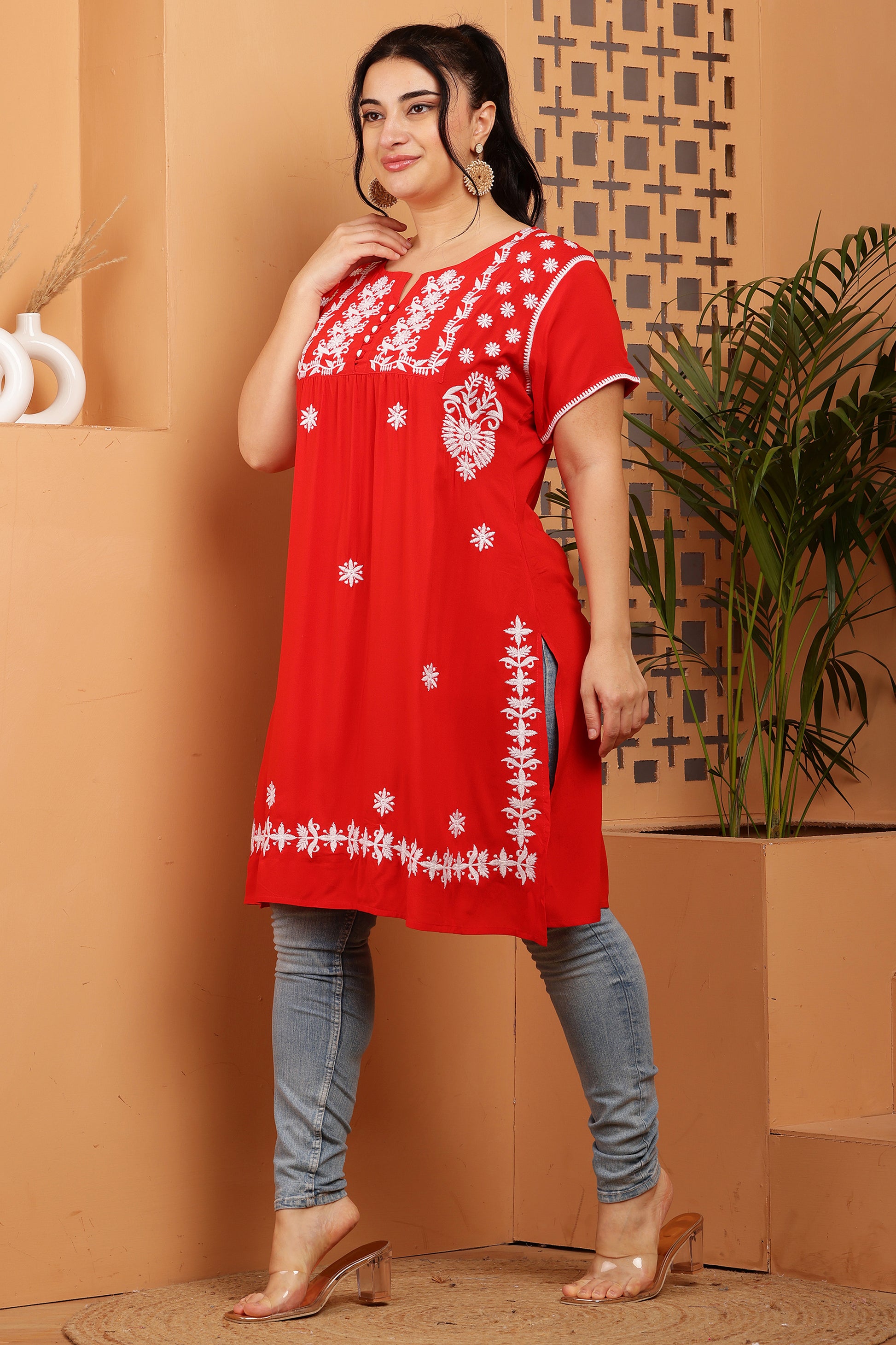 Floral Chikankari Embroidery Kurta