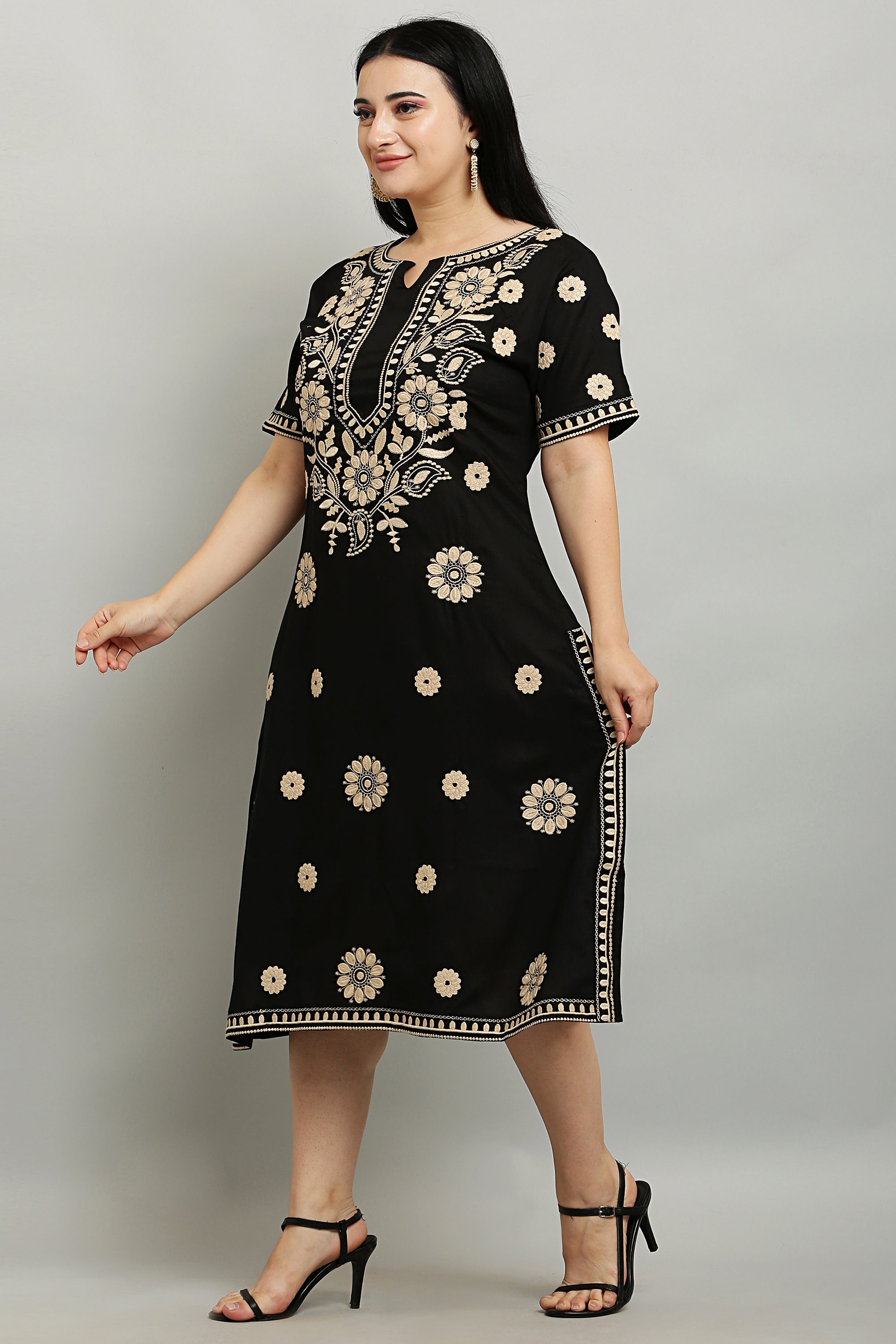 Straight Embroidery Kurta