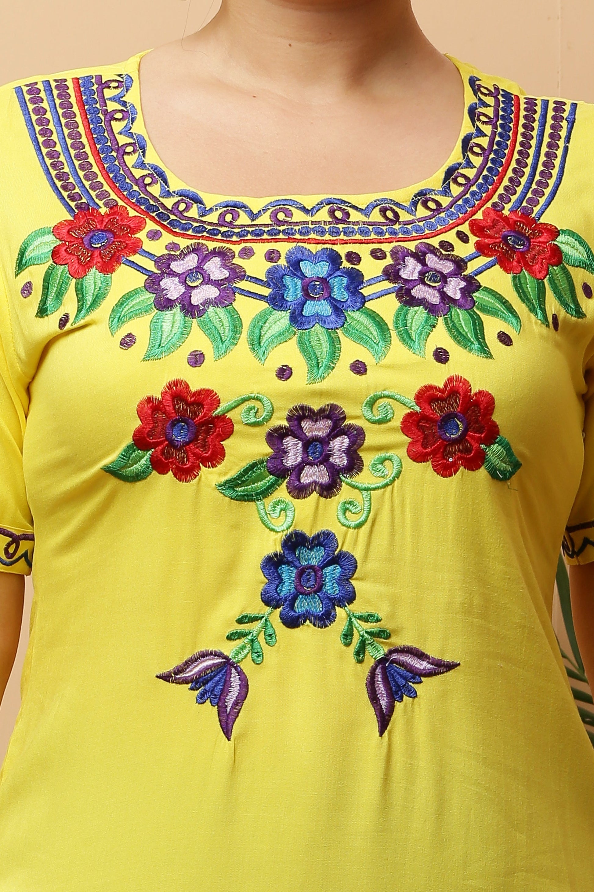 Floral Embroidery Short Kurta