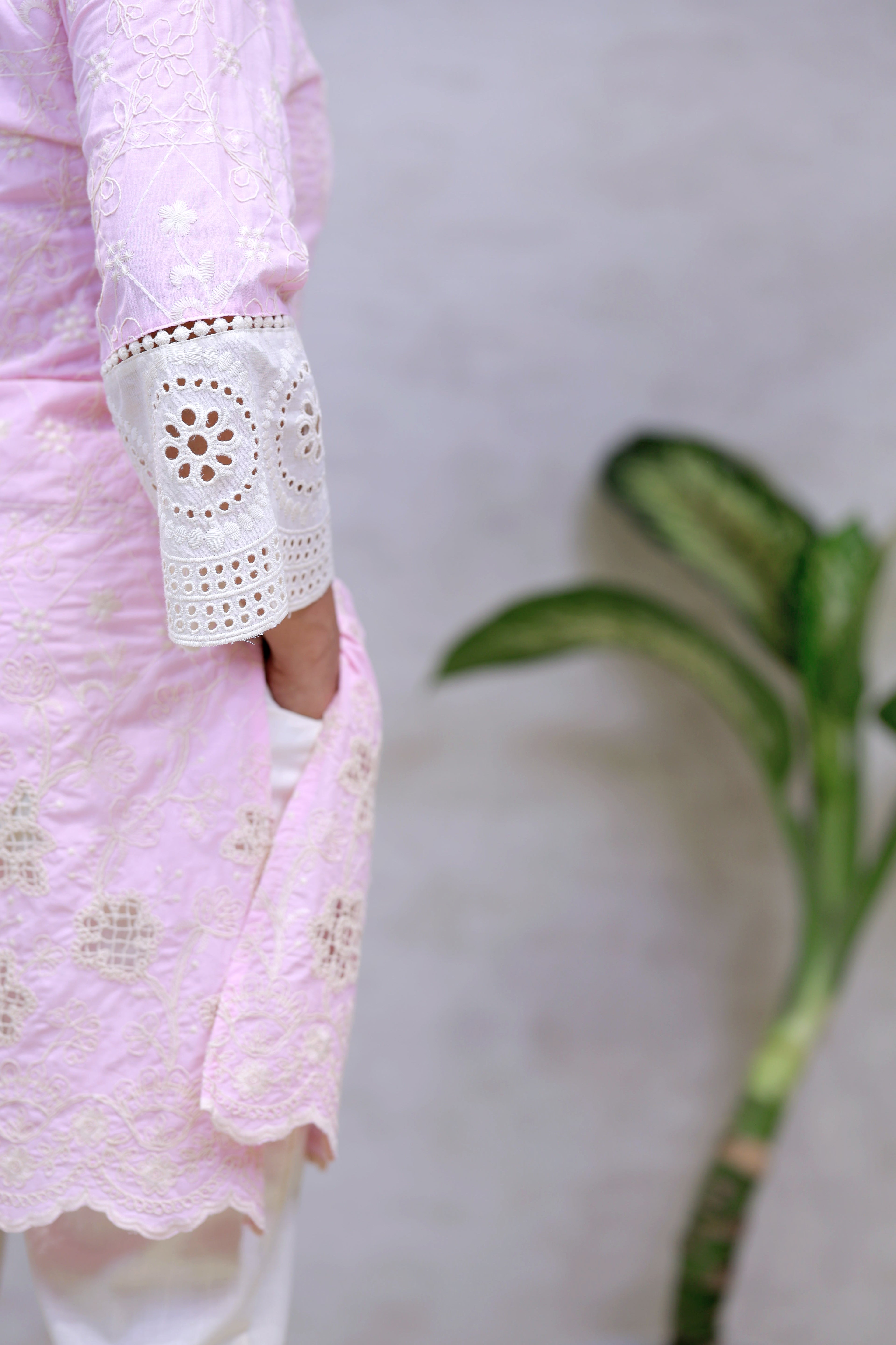 Crochet Embroidered Straight Kurta with Pants