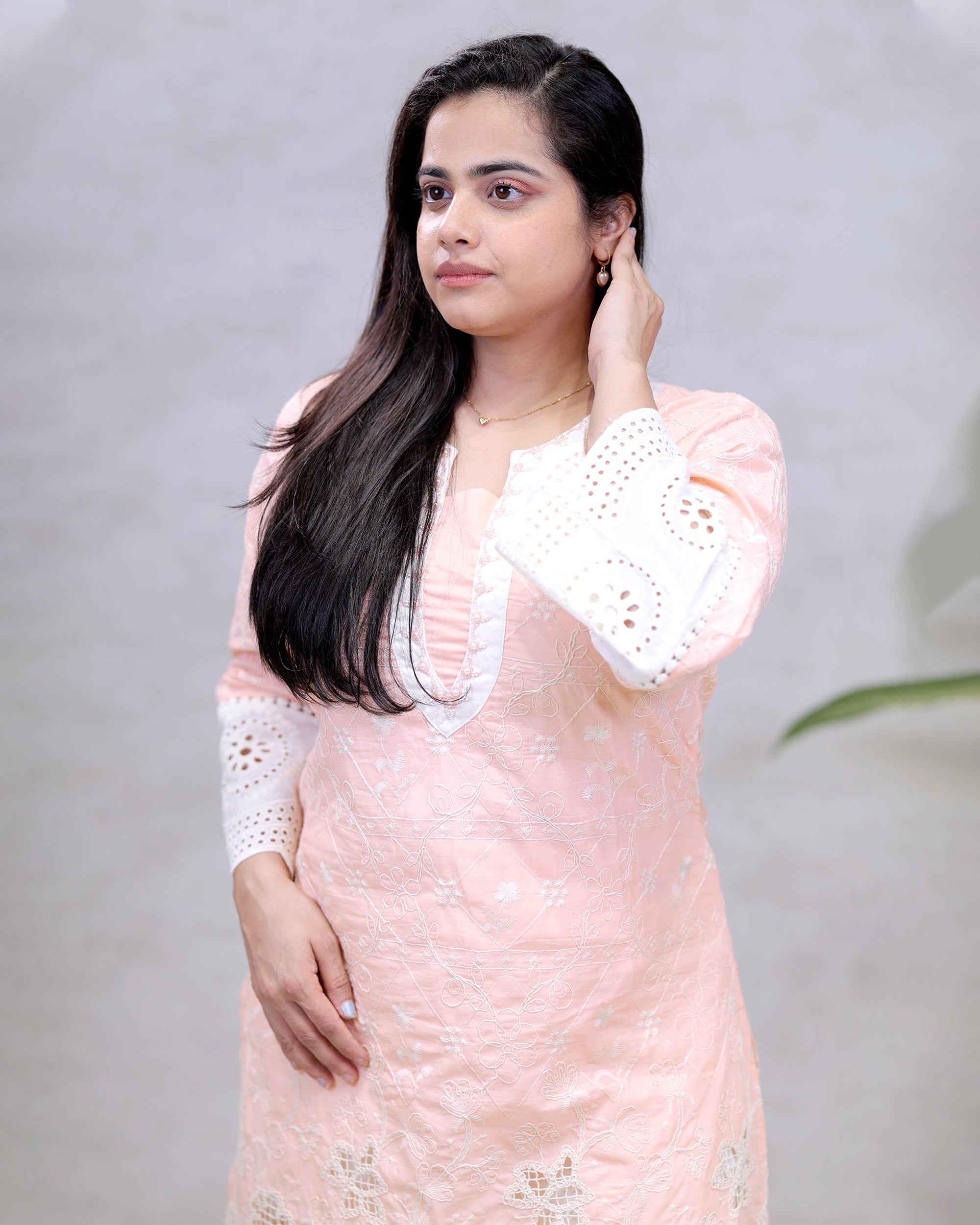 Crochet Embroidered Straight Kurta with Pants