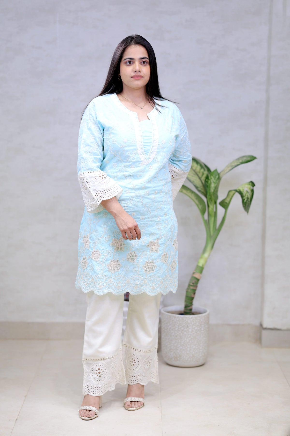 Crochet Embroidered Straight Kurta with Pants