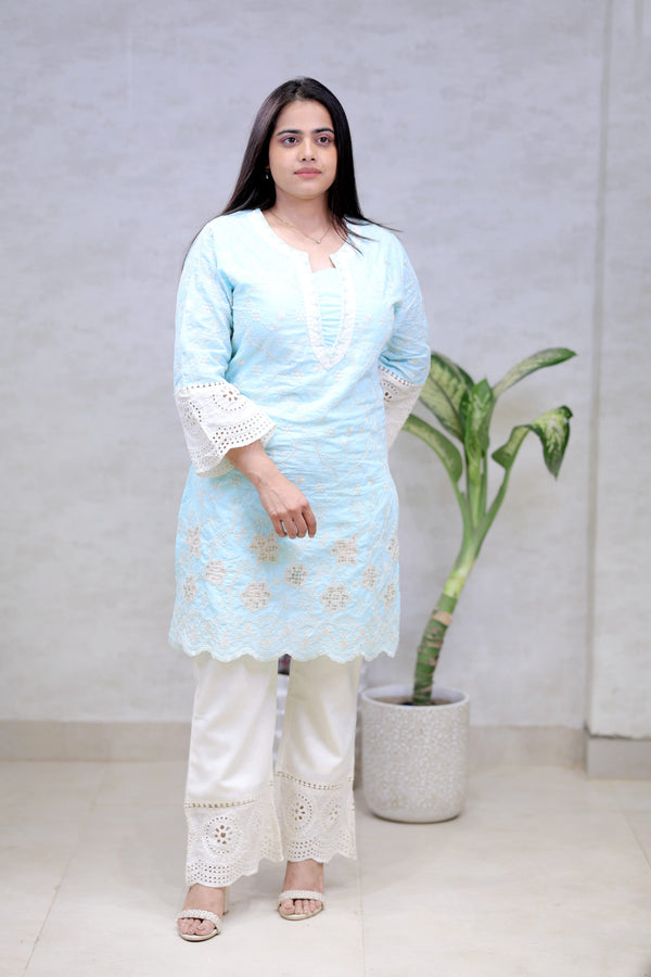 Crochet Embroidered Straight Kurta with Pants