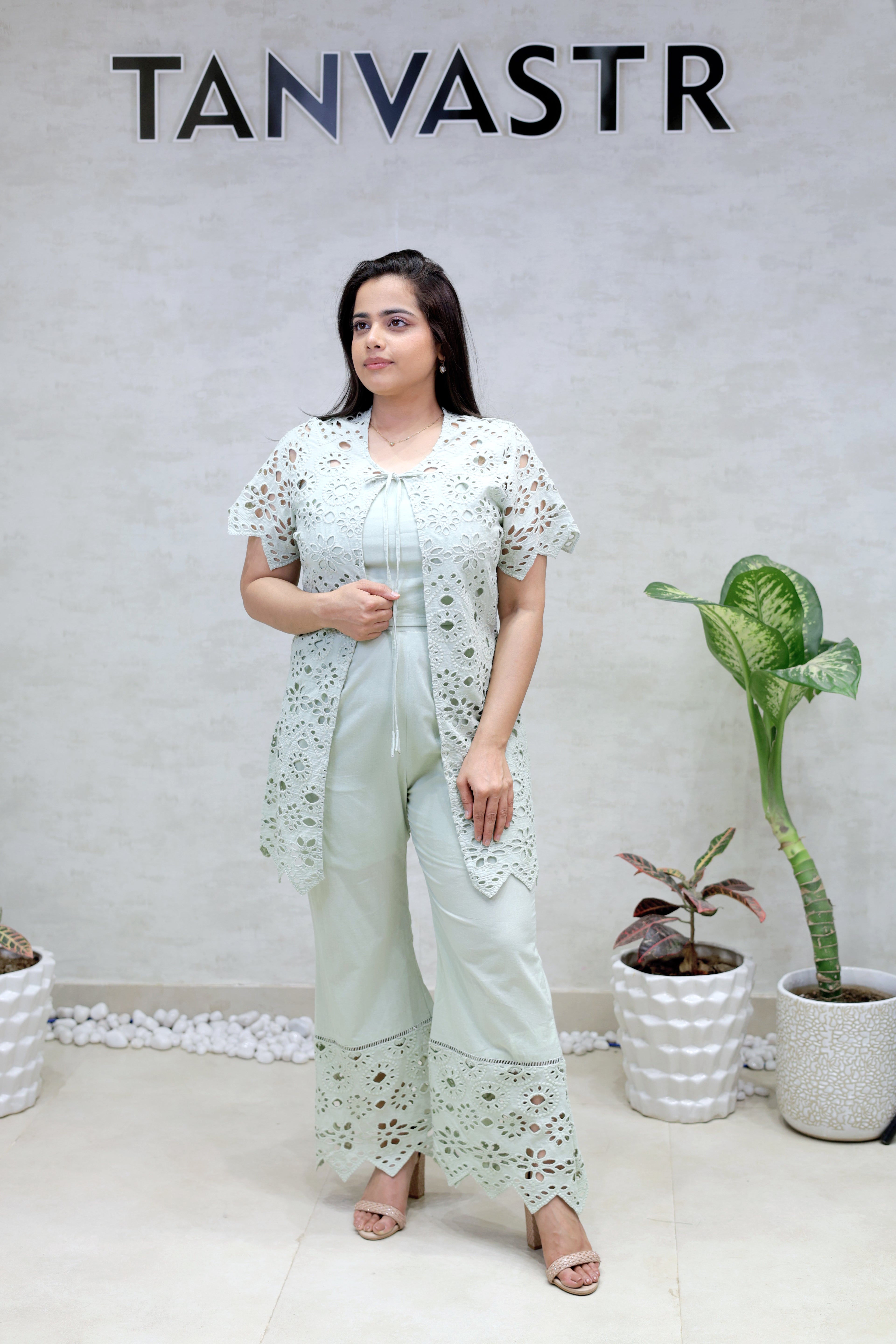 Hakoba Schiffli Shrug Three Piece Set