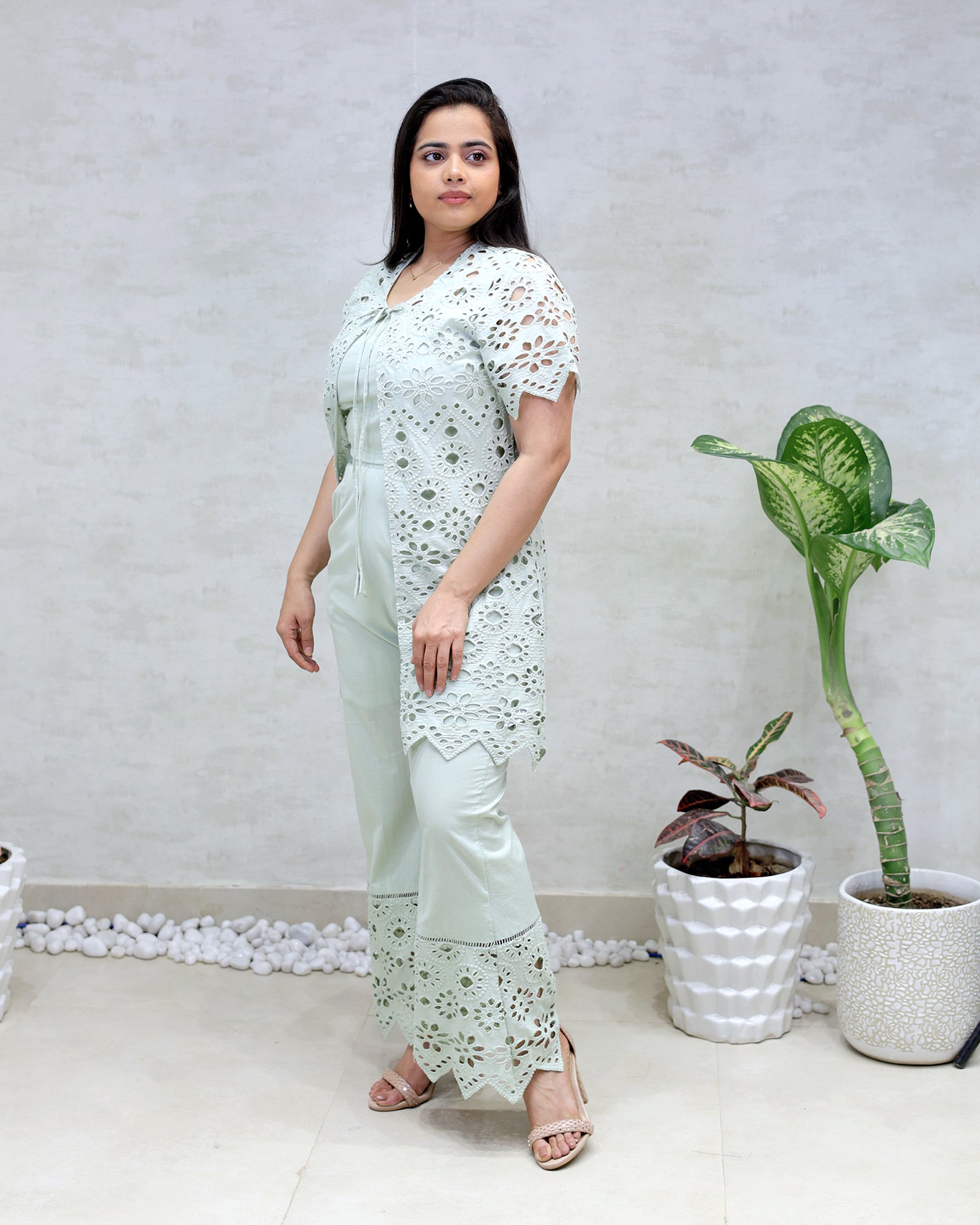 Hakoba Schiffli Shrug Three Piece Set