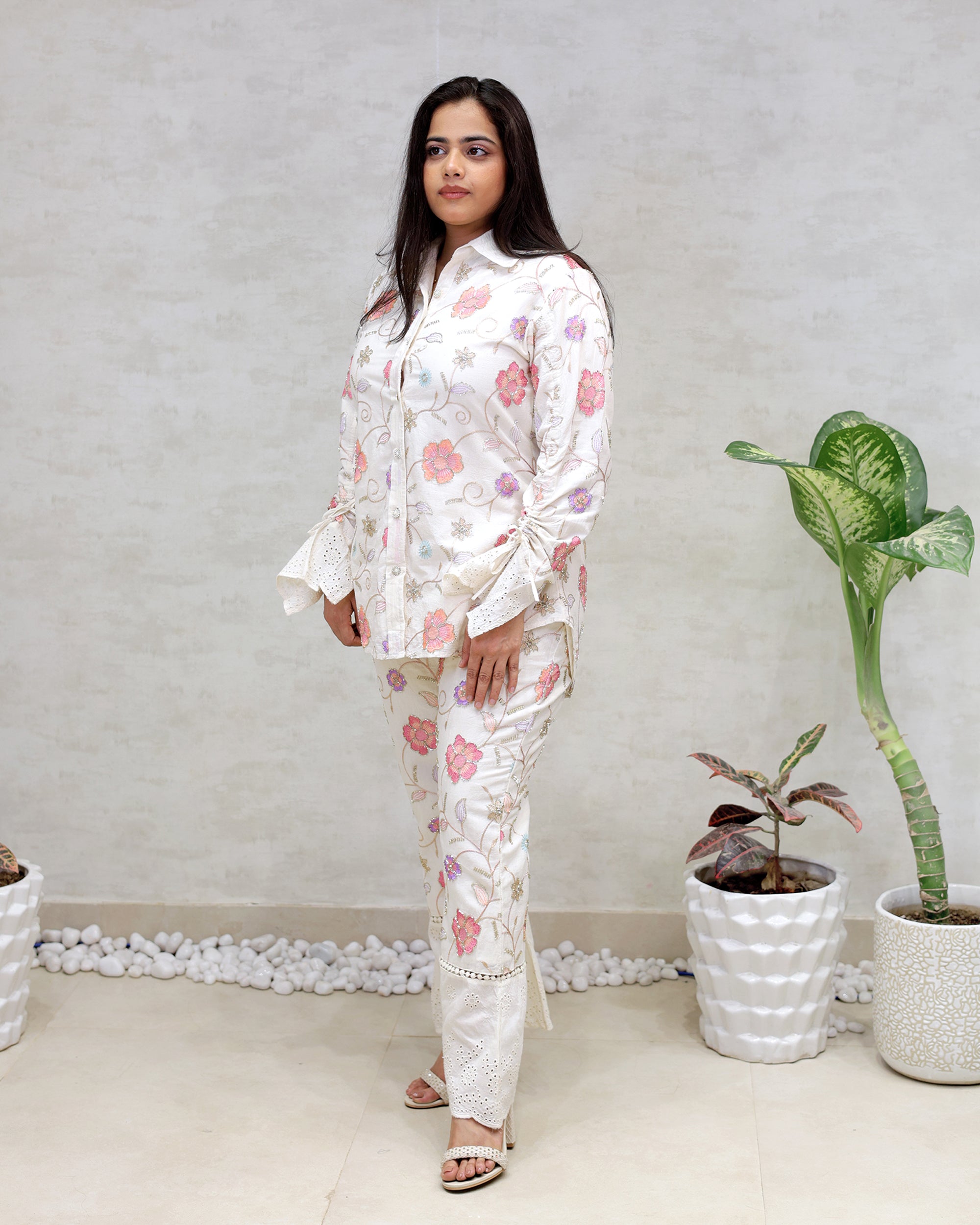 Motif Floral Embroidered Shirt with Pants