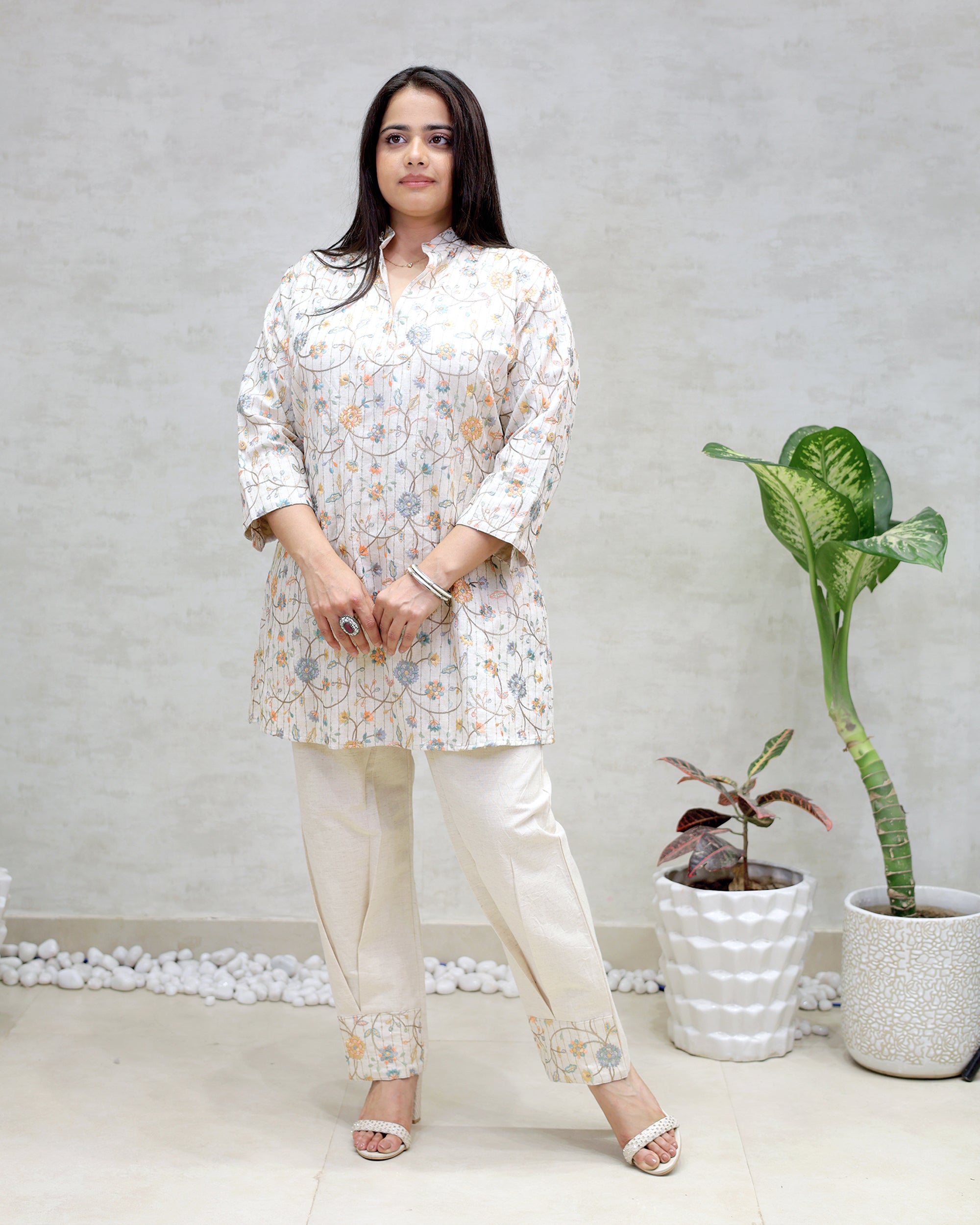 Achkan Khadi Cotton Kurta with Pants Main image
