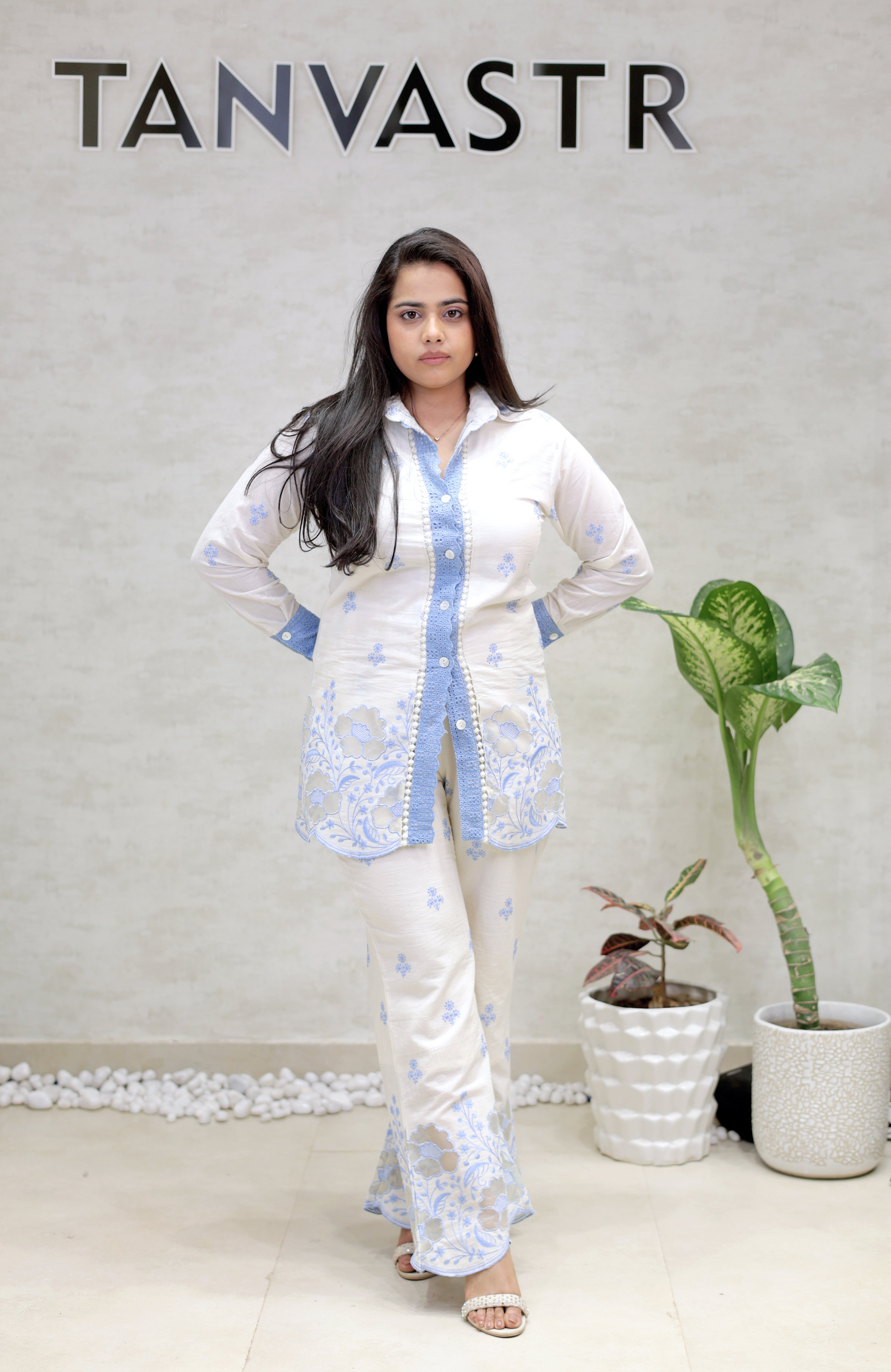 Applique Collar Shirt with Pants