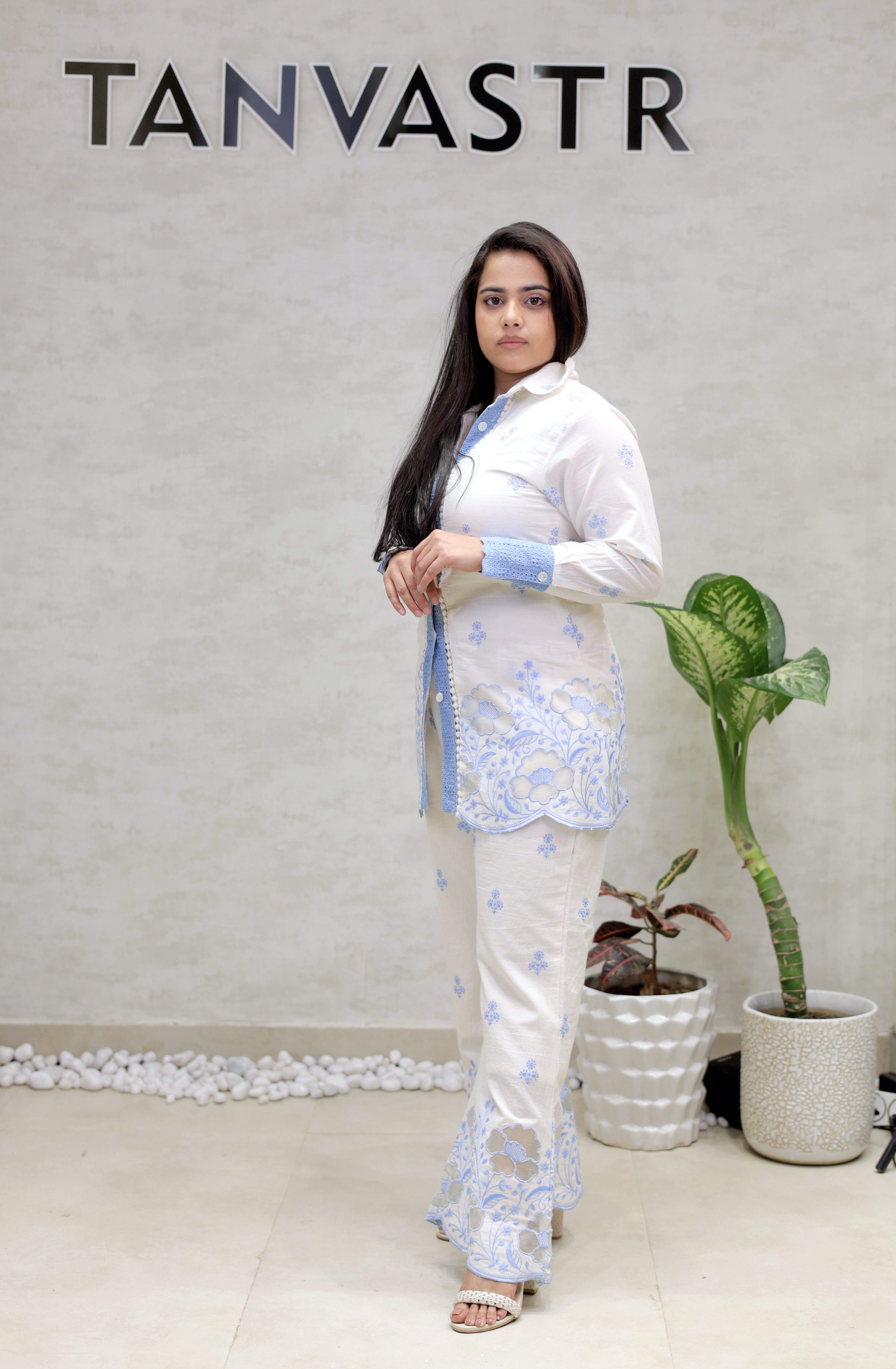Applique Collar Shirt with Pants