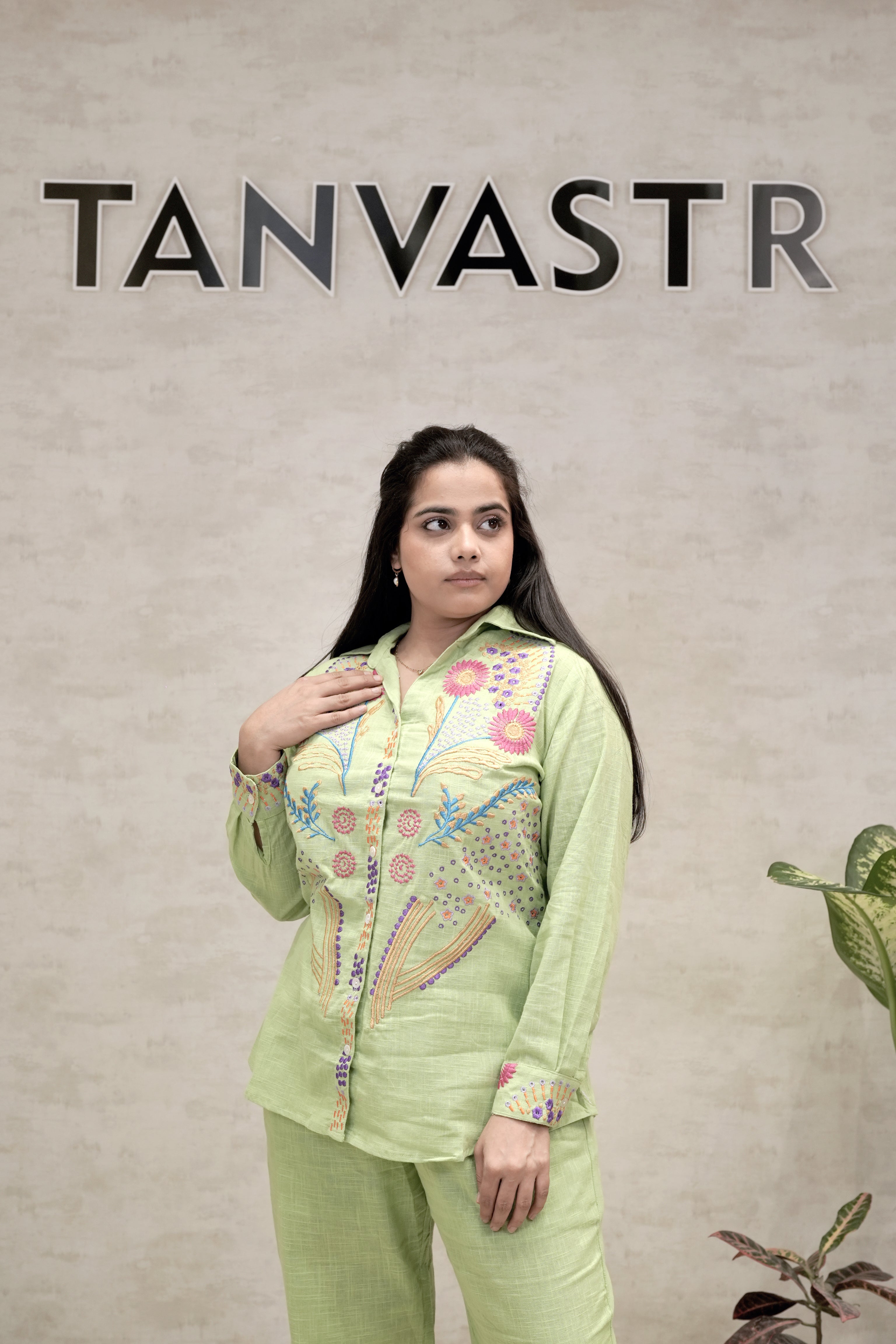 Jaipuri Thread Embroidered Shirt with Pants