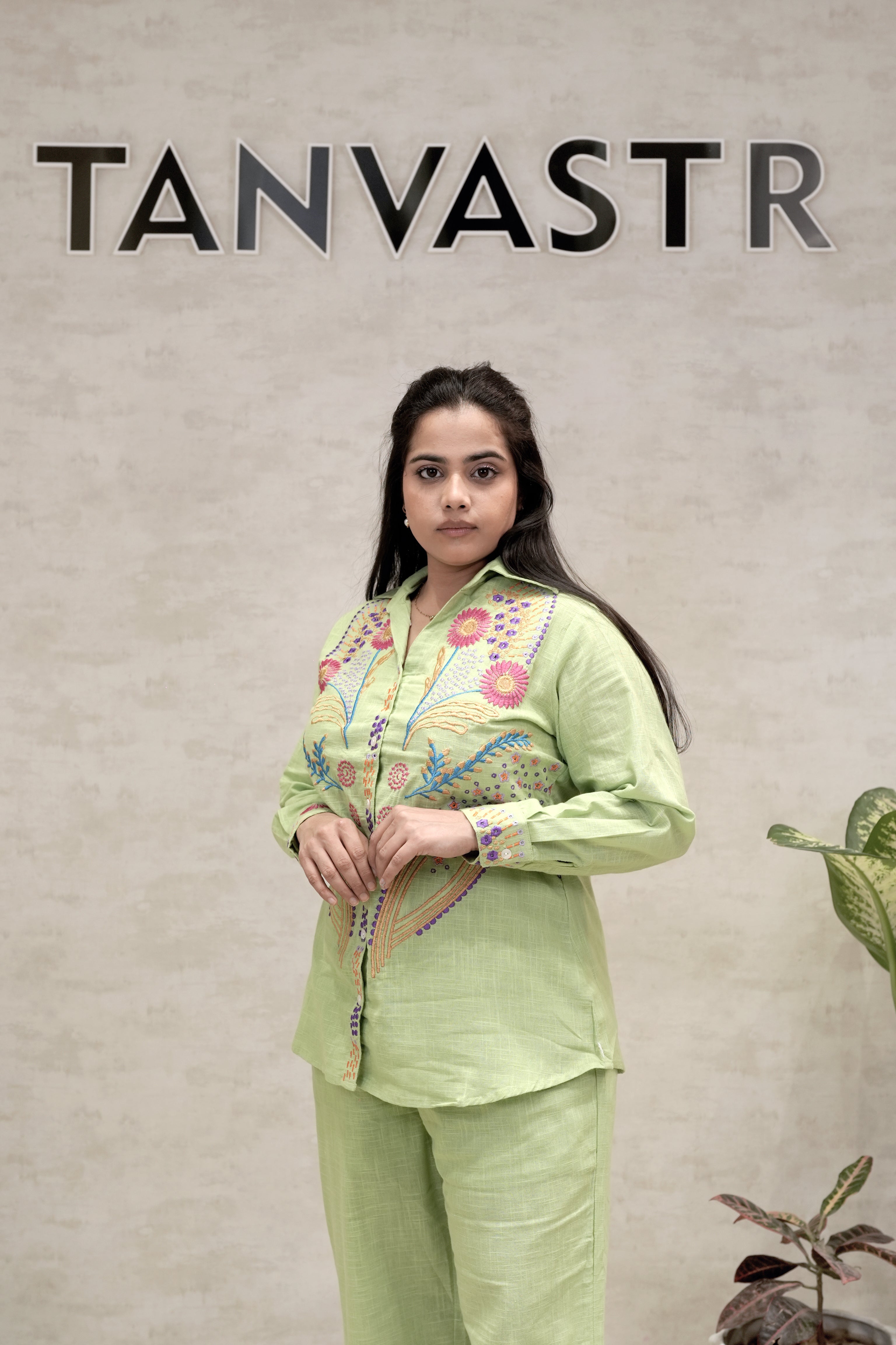 Jaipuri Thread Embroidered Shirt with Pants