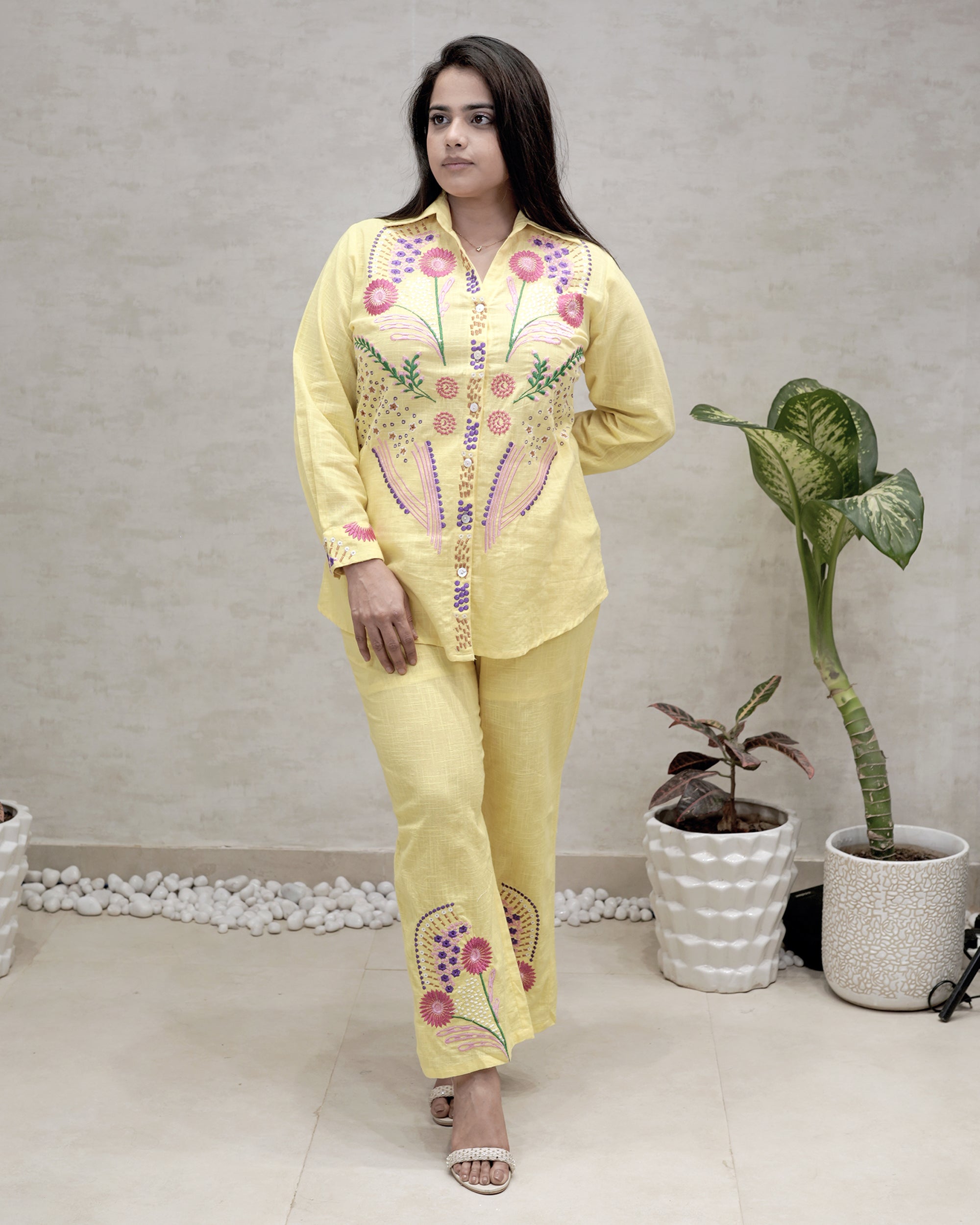 Jaipuri Thread Embroidered Shirt with Pants