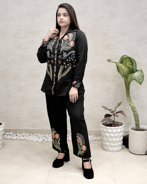 Jaipuri Thread Embroidered Shirt with Pants — view 2