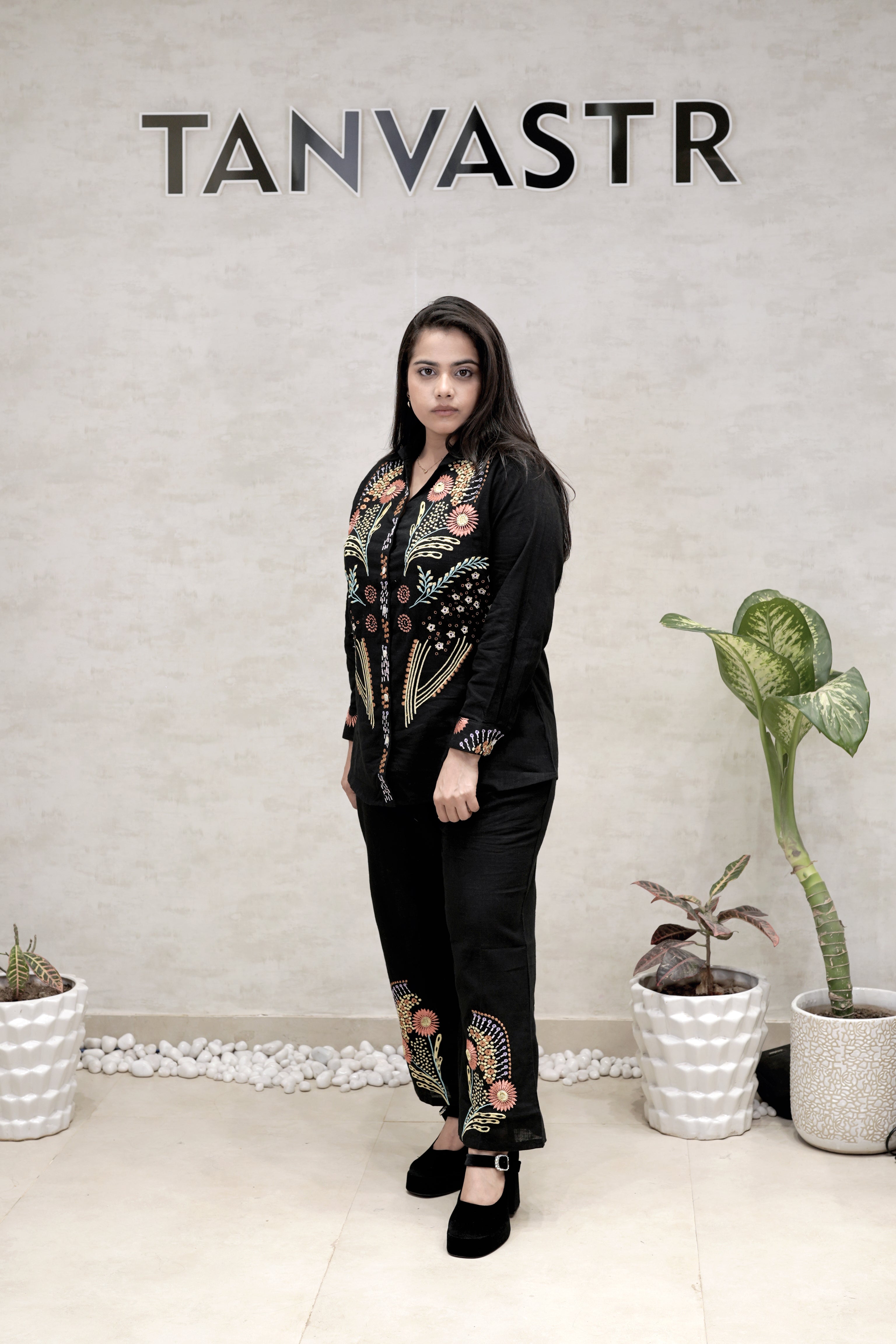 Jaipuri Thread Embroidered Shirt with Pants