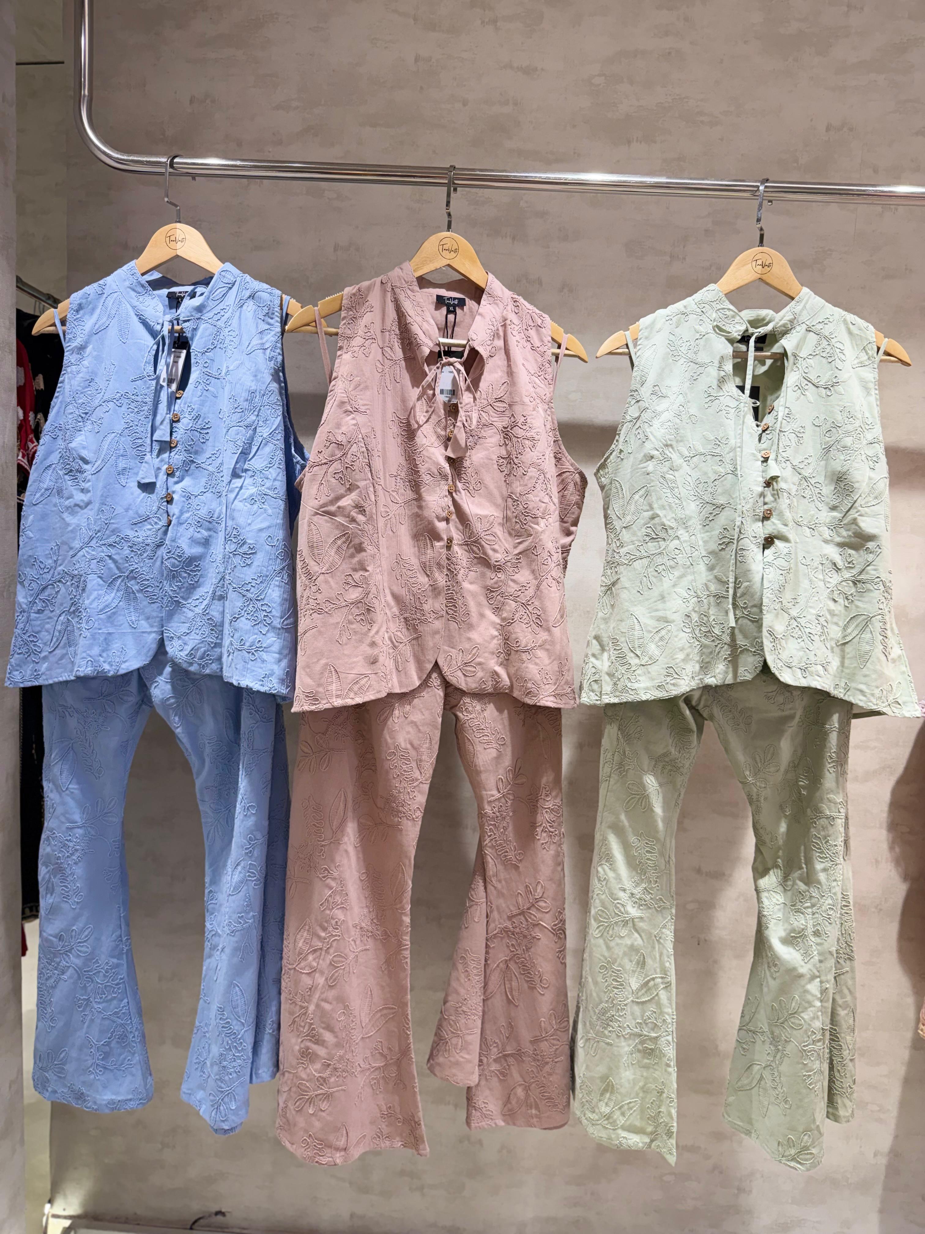 Vest Style Thread Schiffli Coord Set