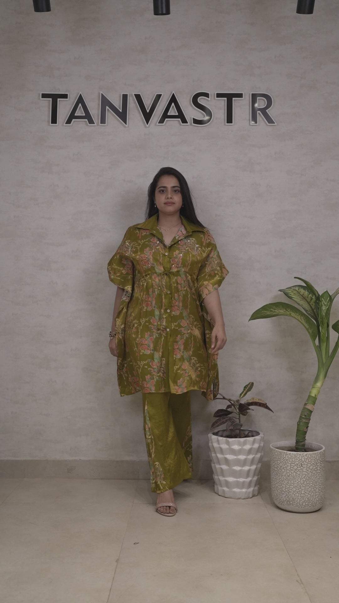 Short Kaftaan Collar Shirt with Pants