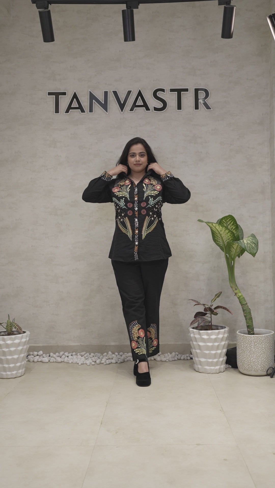 Jaipuri Thread Embroidered Shirt with Pants