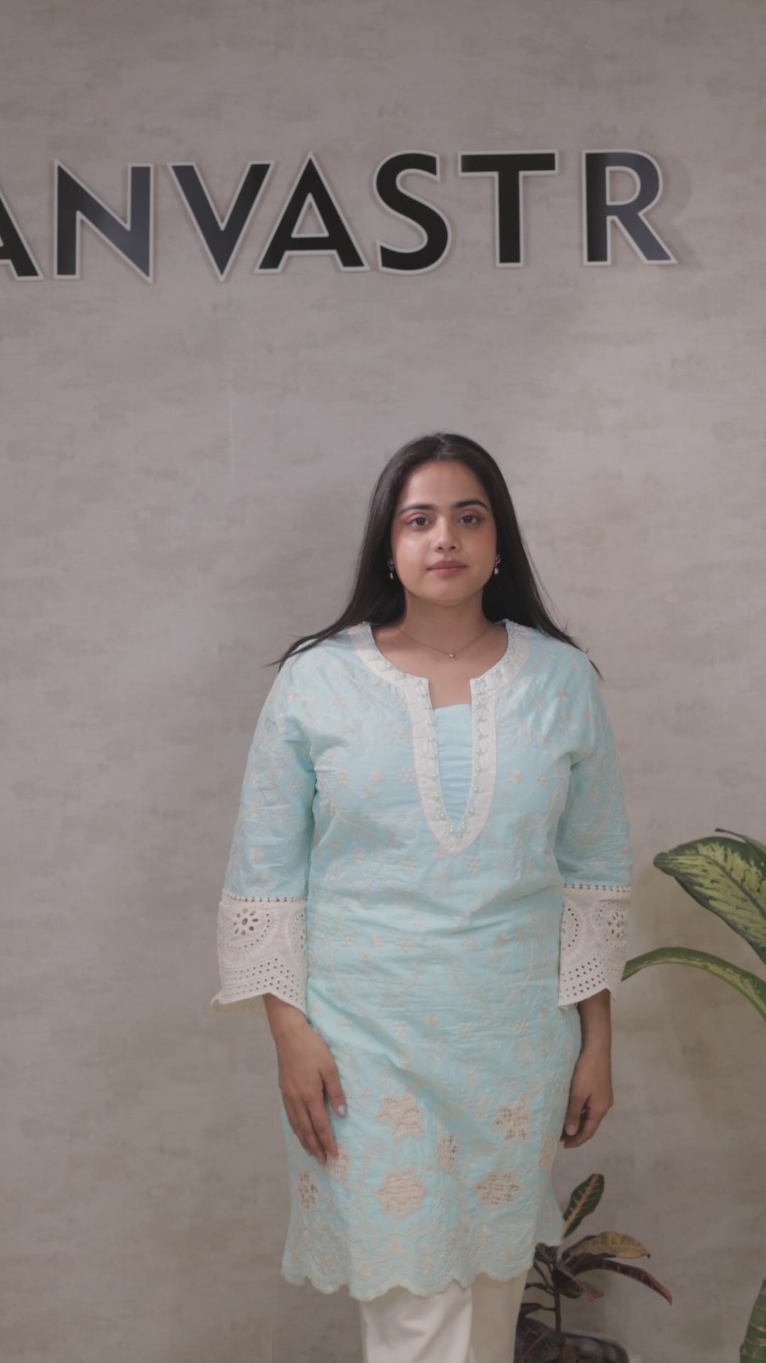 Crochet Embroidered Straight Kurta with Pants