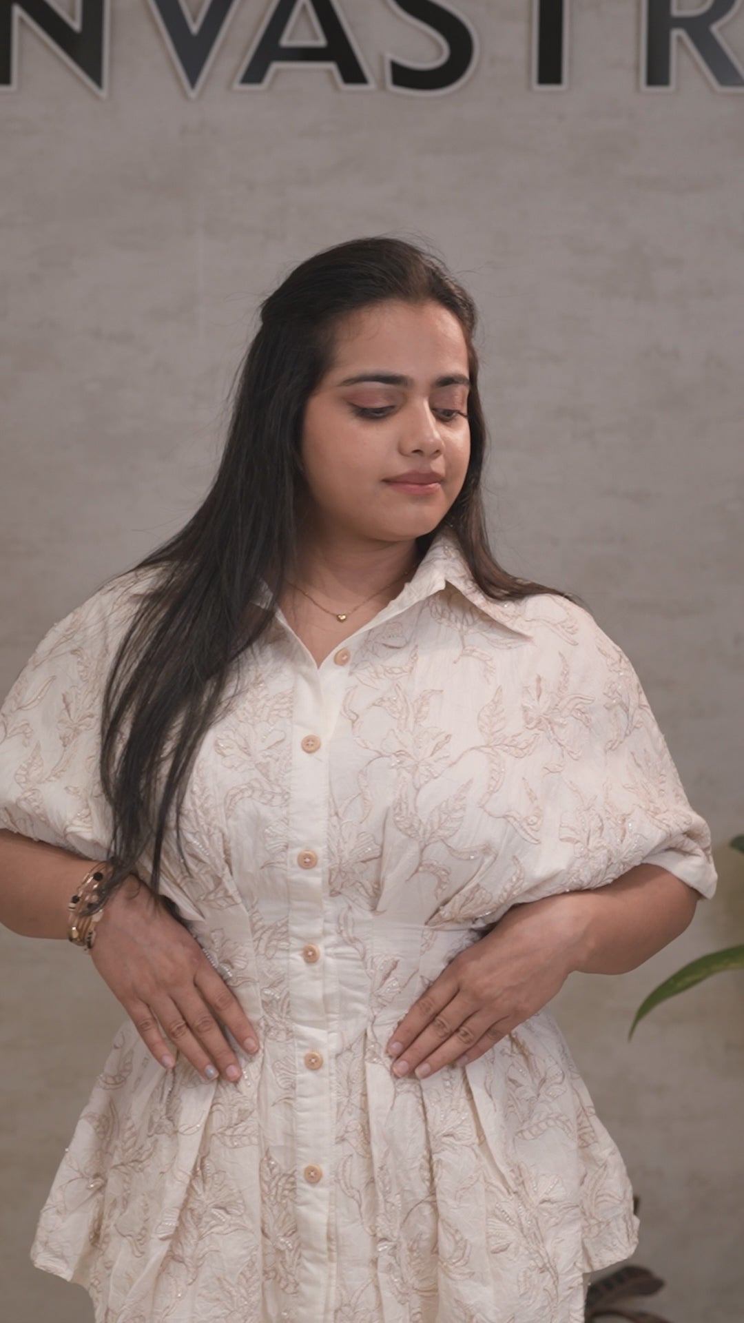 Mul Chanderi Pleated Collar Top with Pants