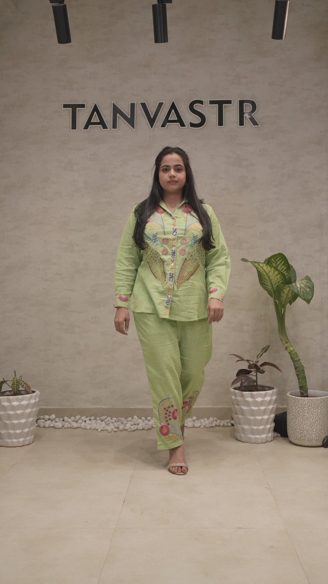 Jaipuri Thread Embroidered Shirt with Pants